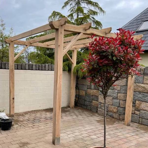 The Natural Beauty of Garden Pergolas